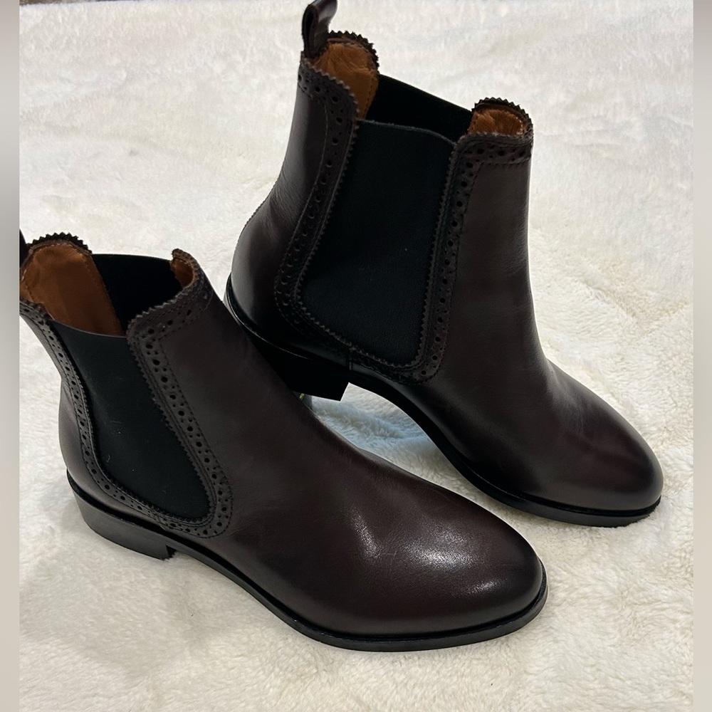 & other stories Chelsea leather boots size 6.5